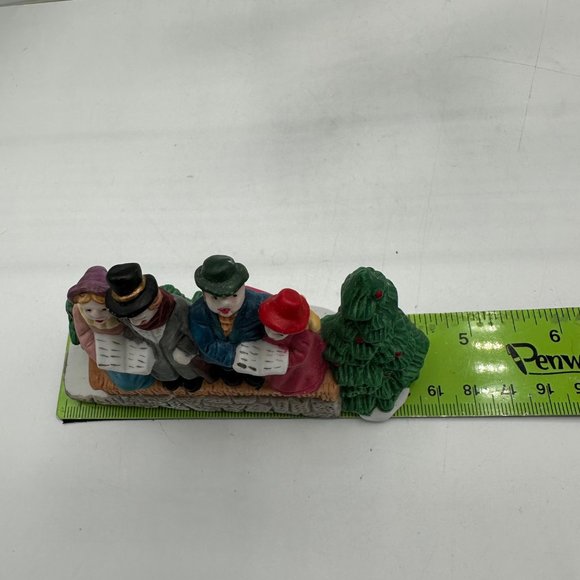 Dickens Collectibles Christmas Carolers Holiday Figurine Village People Decor - Picture 7 of 16